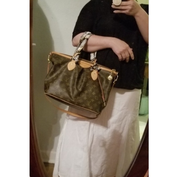 *PRICE DROP* Louis Vuitton Palermo PM - Picture 5 of 6